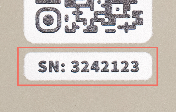 FishVue LIME unit with the serial number label, marked SN, below the QR code